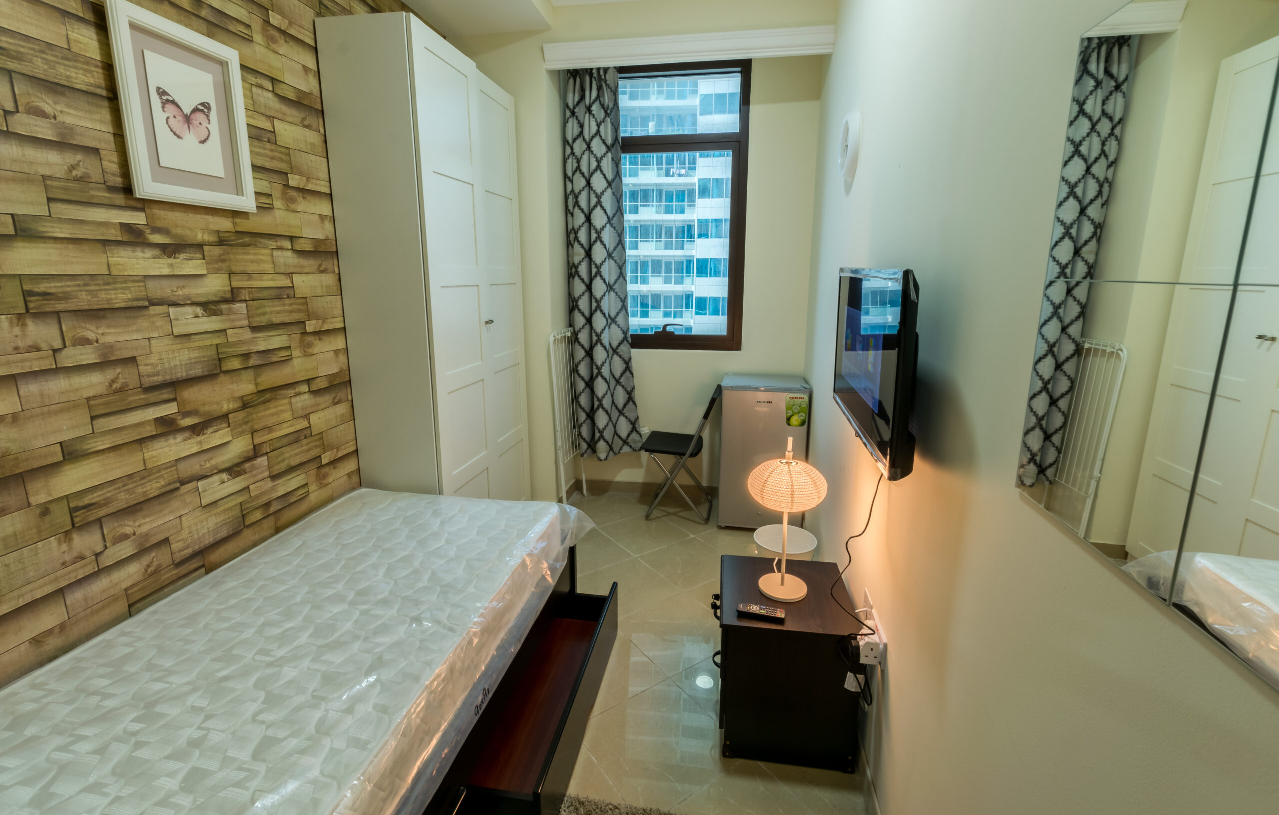 Single room for rent in dubai marina for one man