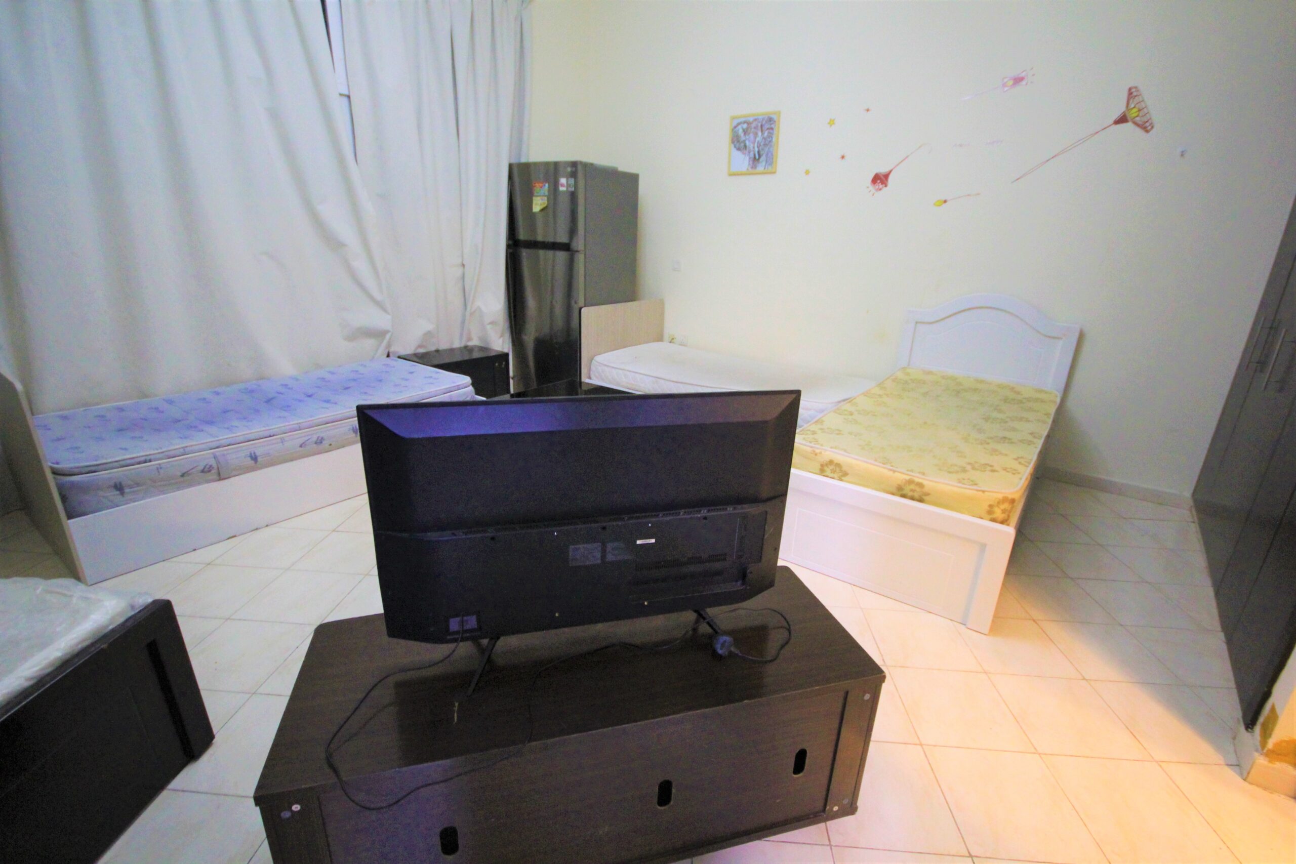 Bed space for rent in Al Fahed tower for men