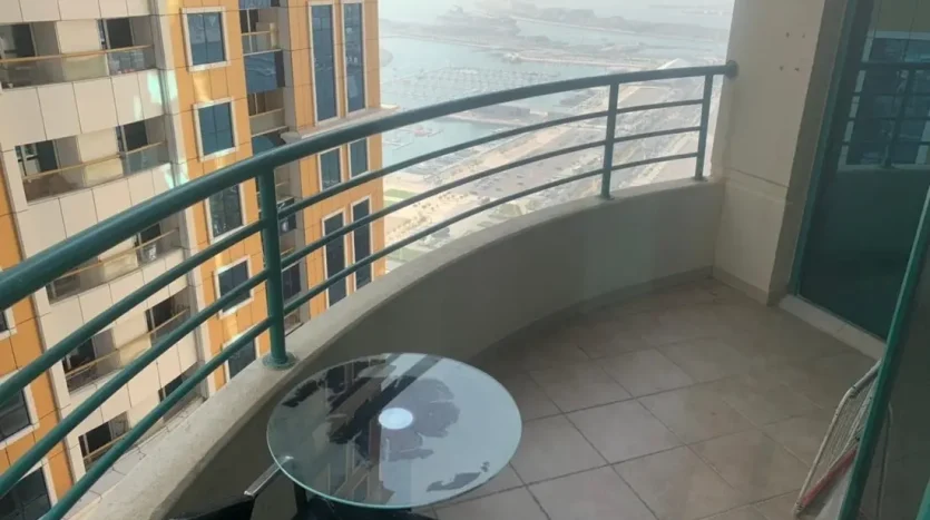 this photo includes a view of a private room for rent in Marina Dubai with high quality life