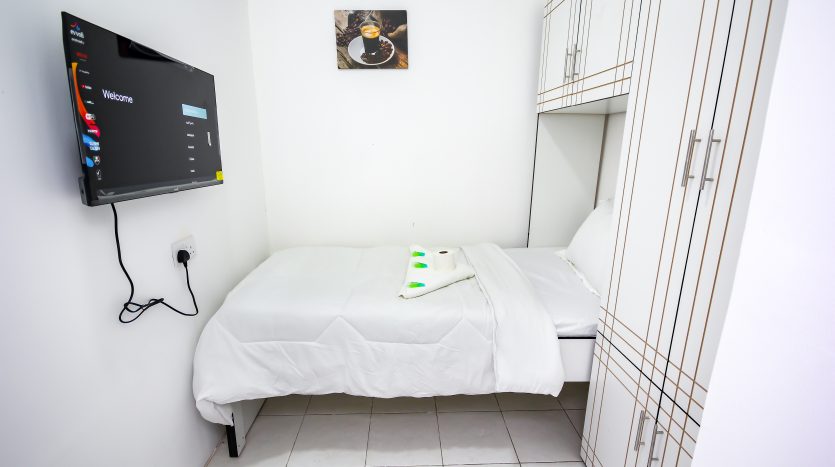 This picrure shows a Partition for Rent in Al Qusais