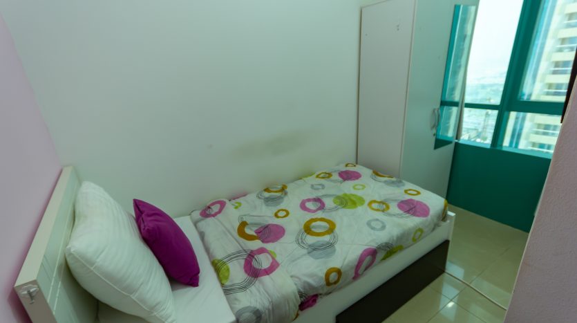 This picture shows a Partition for Rent in Marina Crown, Dubai – For Females