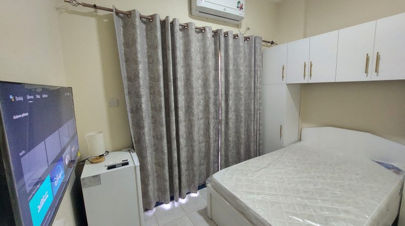 This picture shows a Semi-Master Room for Rent in Al Qusais