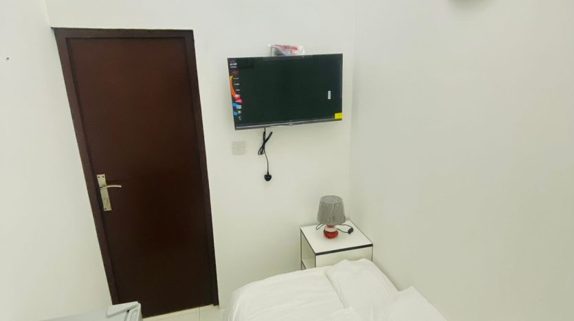 This picture Budget-Friendly small room in Bin Daher - Al Qusais