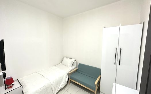 This picture shows a Budget small Room in Al Qusais for rent.